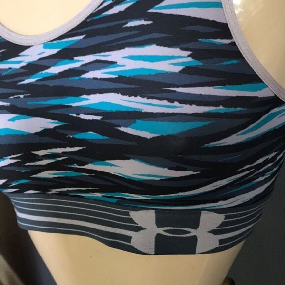 Under Armour compression sports bra, XS - Picture 2 of 5